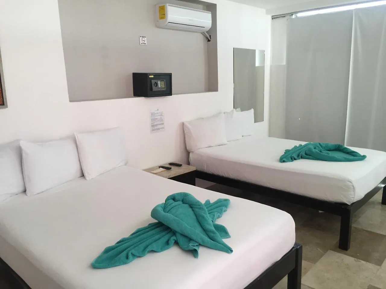 Las Perlas Condo Playa del Carmen 3*,